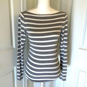Gap striped long sleeve shirt